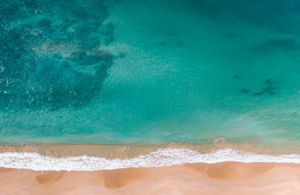 Wat is het mooiste geheime strand van Europa dat weinig mensen kennen?