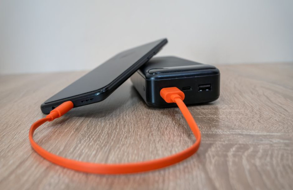 Hoeveel mAh mag je powerbank hebben in je handbagage in 2026?